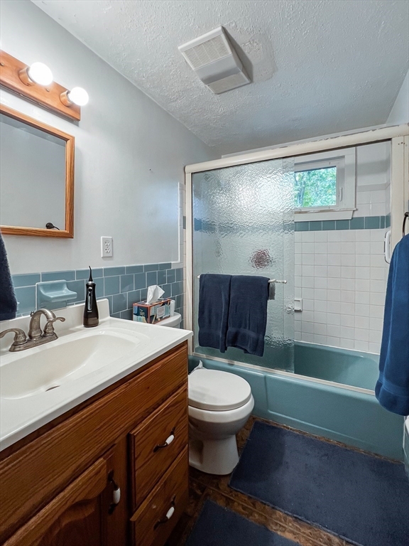 9 Putney Circle, Billerica