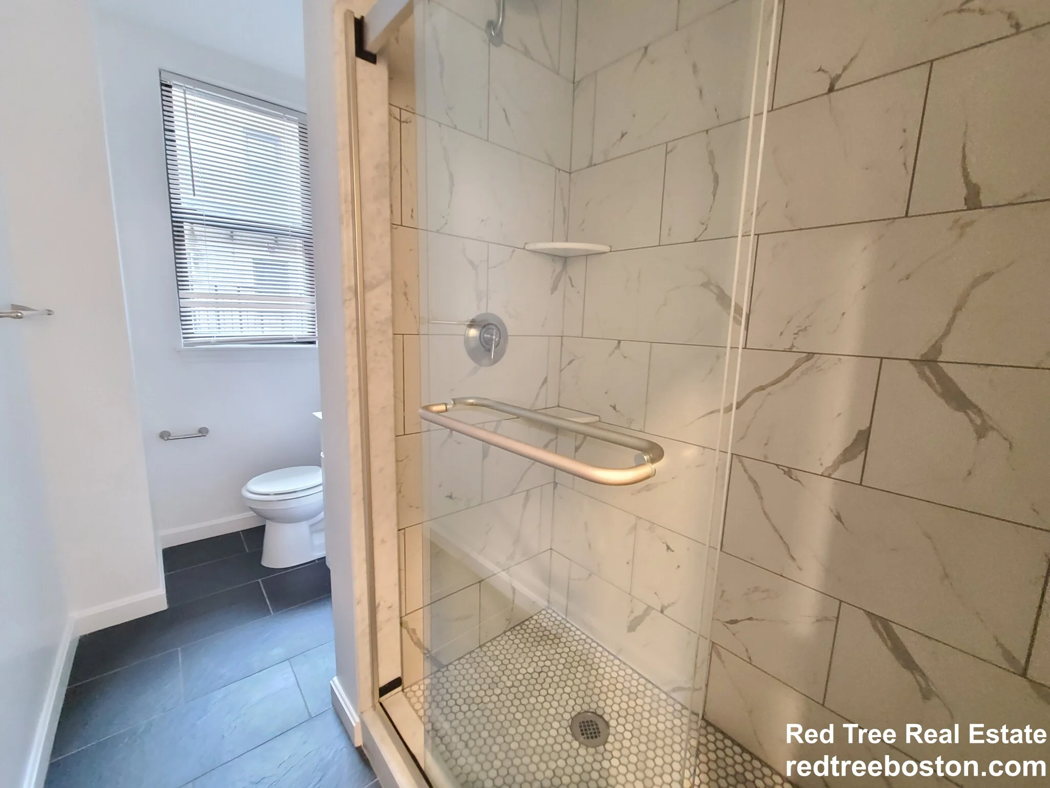 124 Peterborough St, Fenway