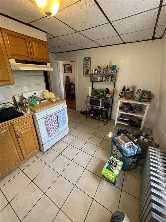 18 Summit Ave, Prospect Hill