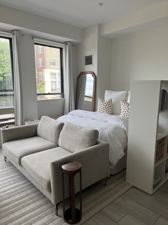 1166 Washington St, South End