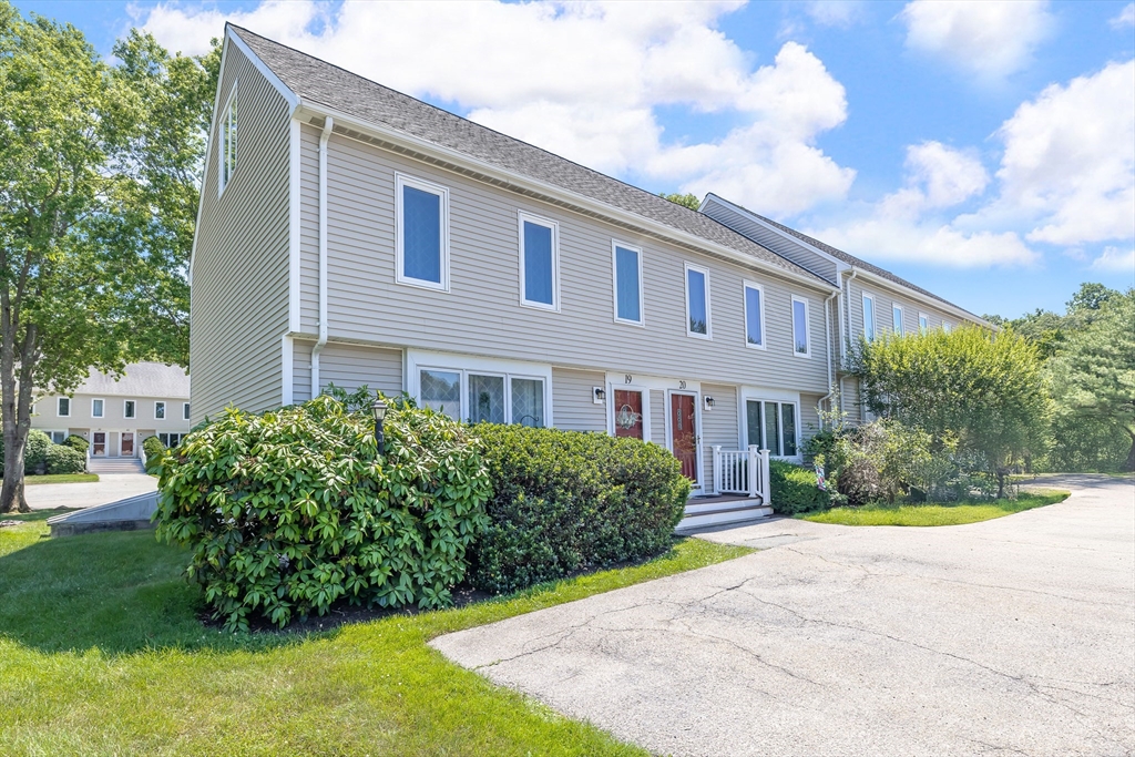 835 Mount Hope St, North Attleboro