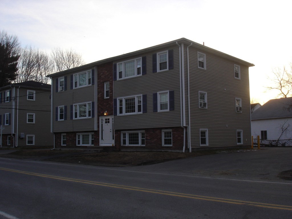 8 Groton Harvard Rd, Ayer