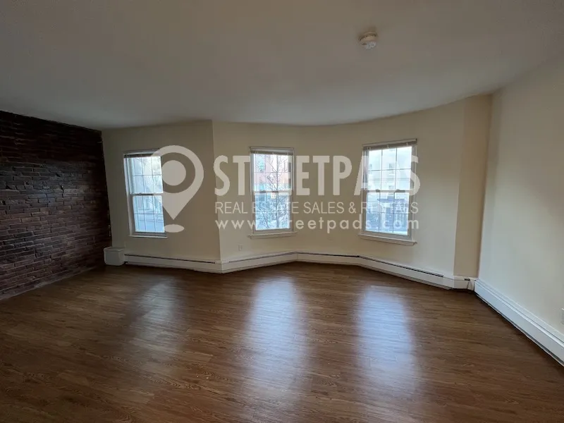 74 South Huntington Ave, Mission Hill