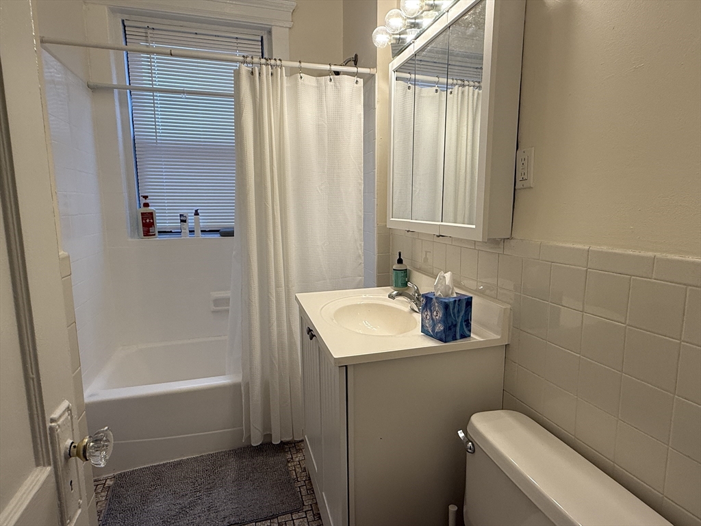 1957 Commonwealth Ave, Brighton