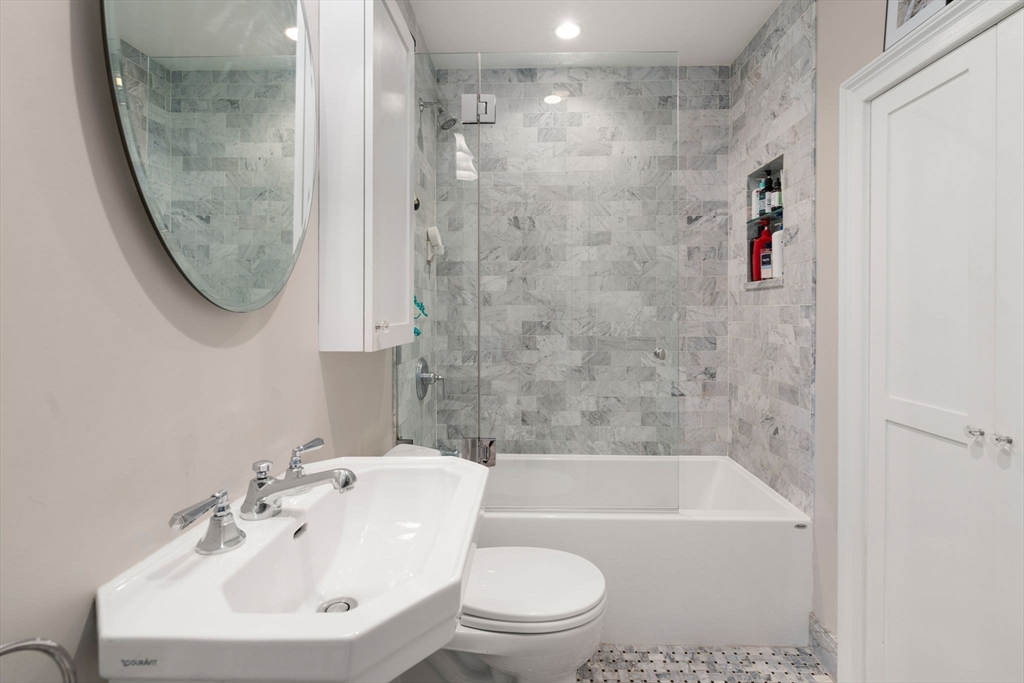 437 Shawmut Ave, South End