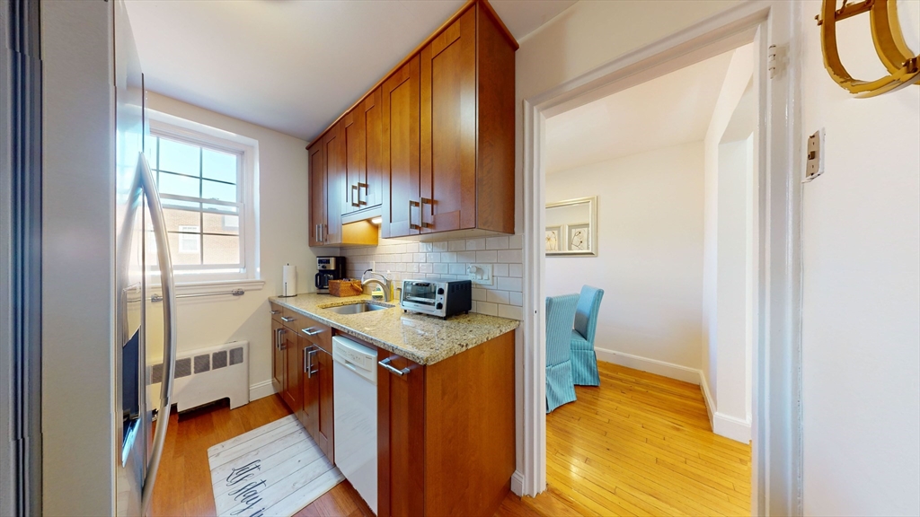 1 Lanark, Brookline