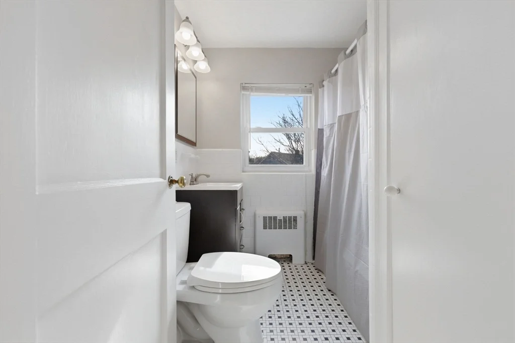 18-20 Payne Rd, Newton