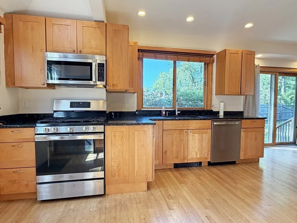 63 Pierrepont Rd, Newton Lower Falls