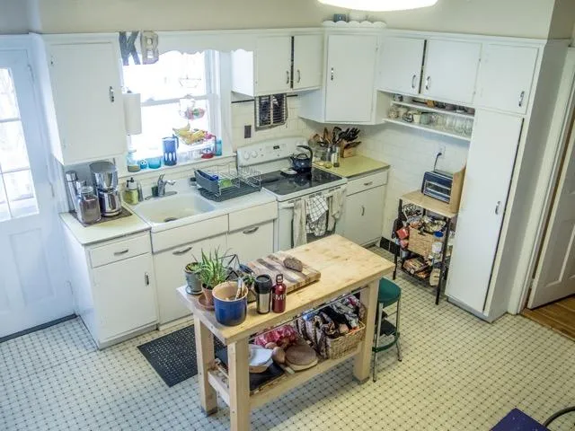 277 Washington St, Ward Two