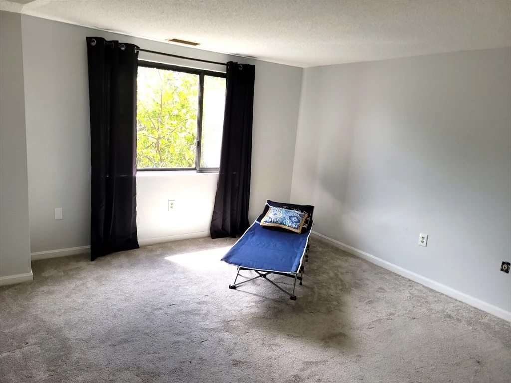 30 Revere Beach Pkwa, Medford