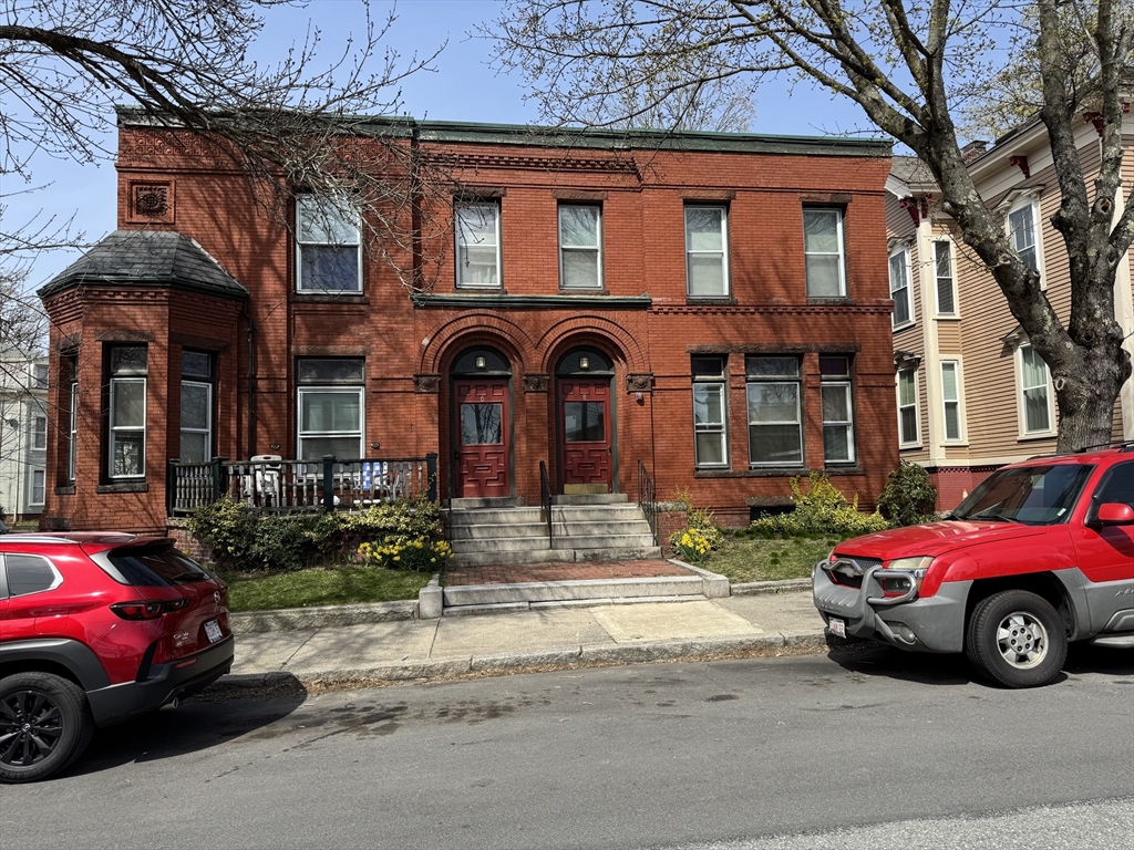 6-8 Park St, Zip 01830