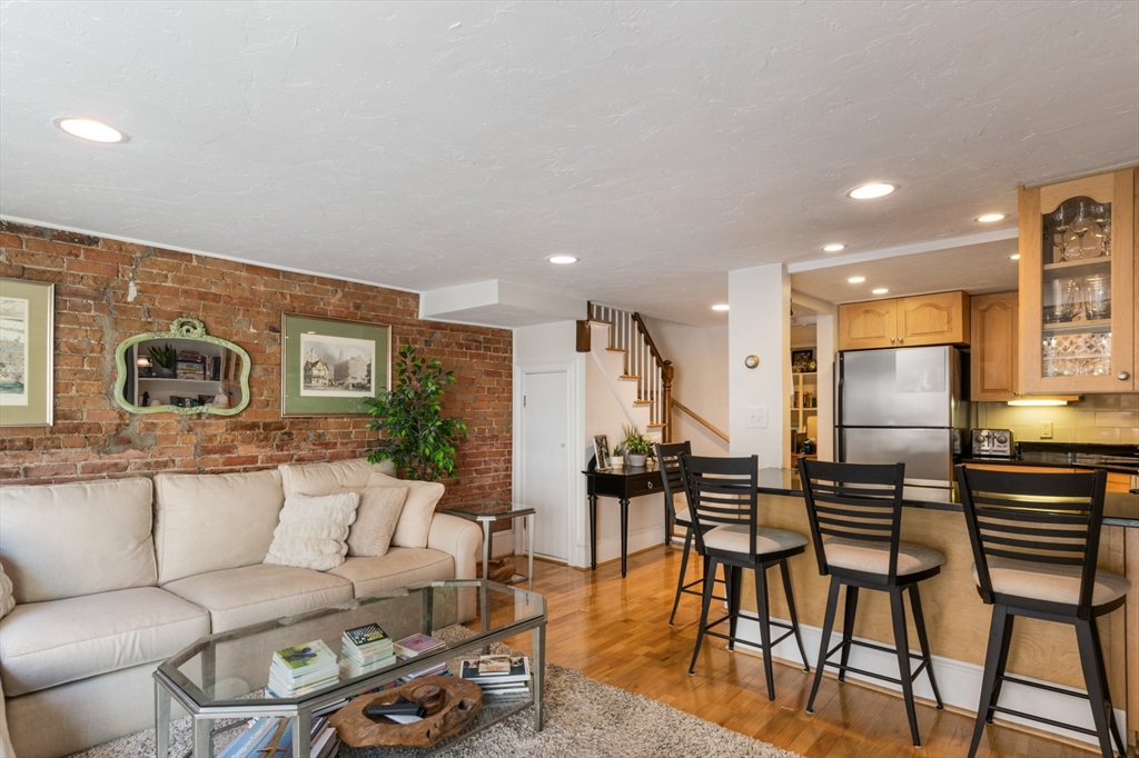 18 Dartmouth Pl, South End