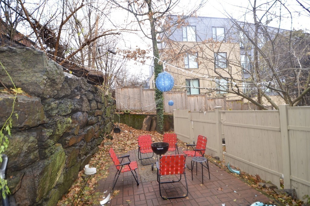 9 Sewall St, Mission Hill