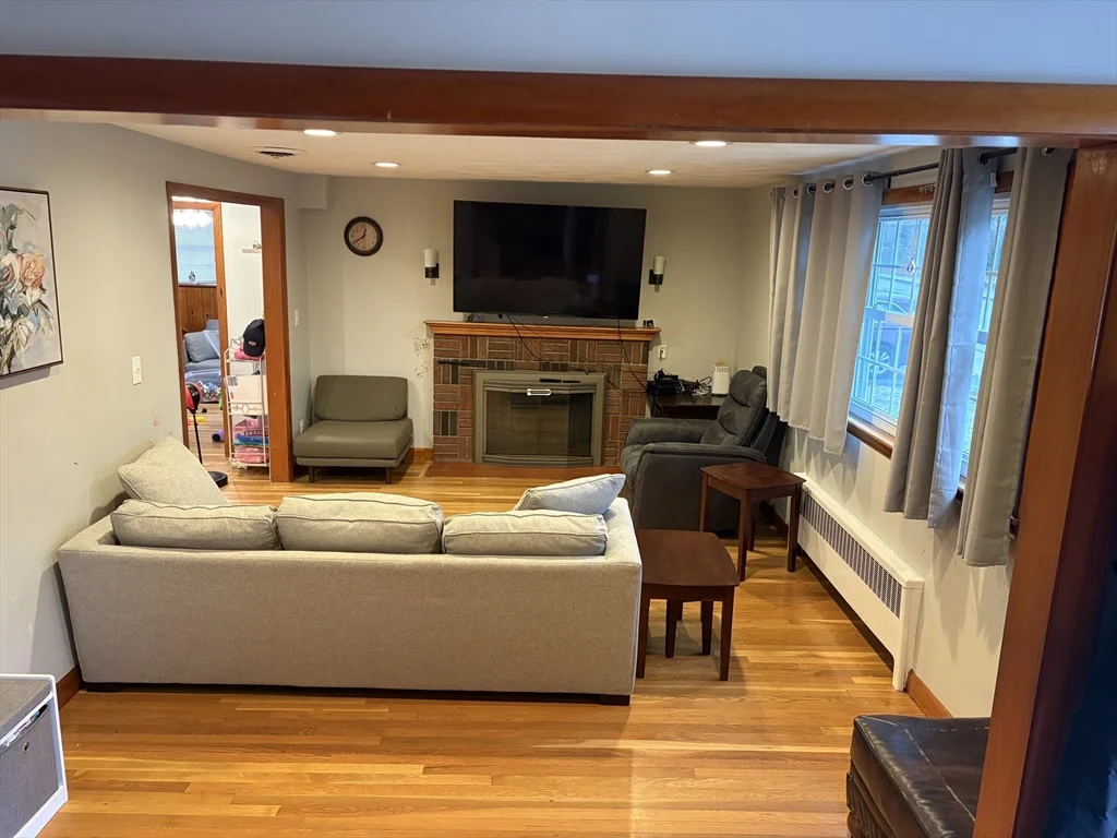 22 Farwell Ave, Hyde Park