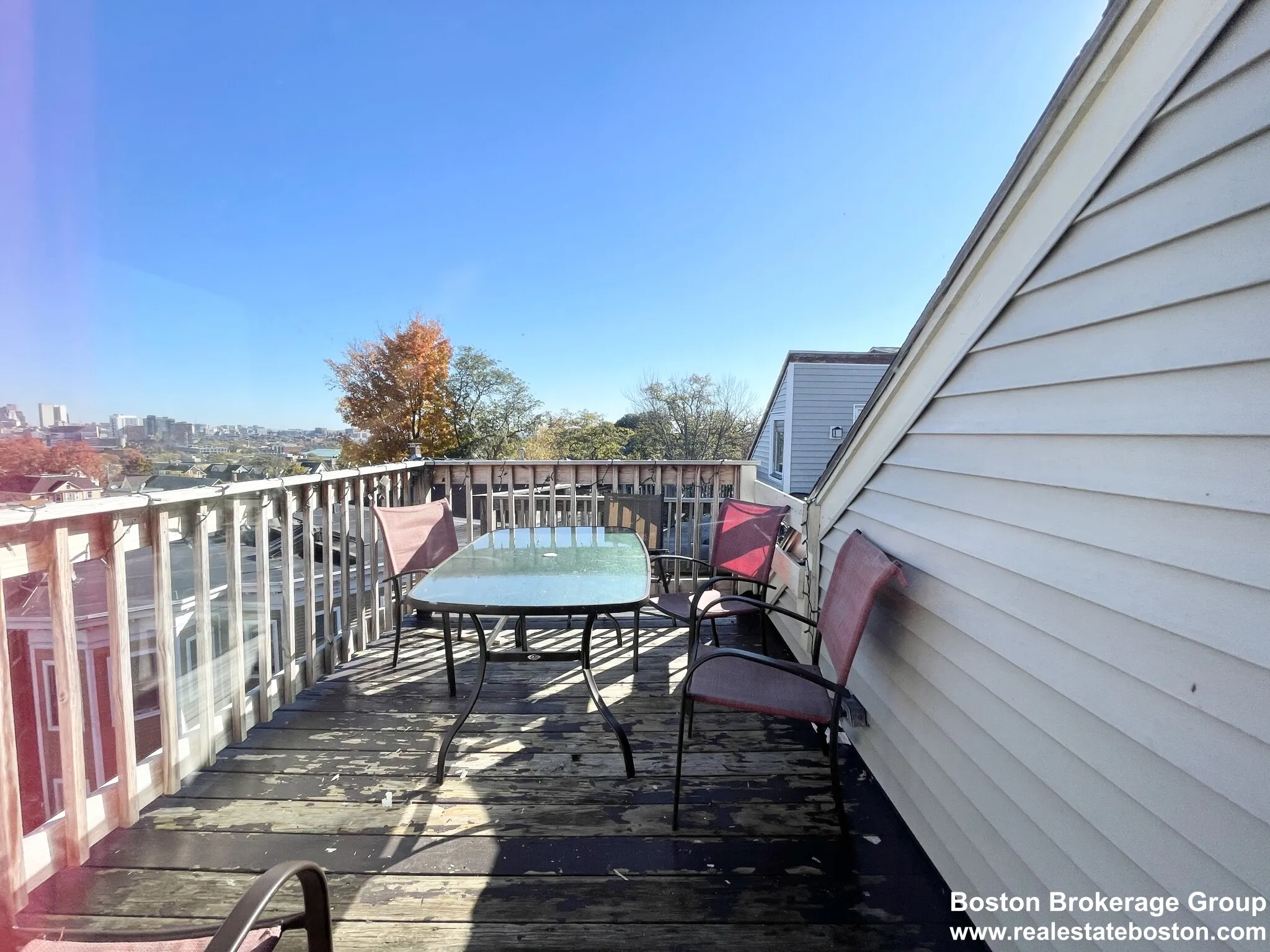 7 Iroquois St, Mission Hill