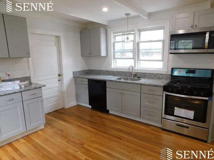168 River St, Cambridgeport