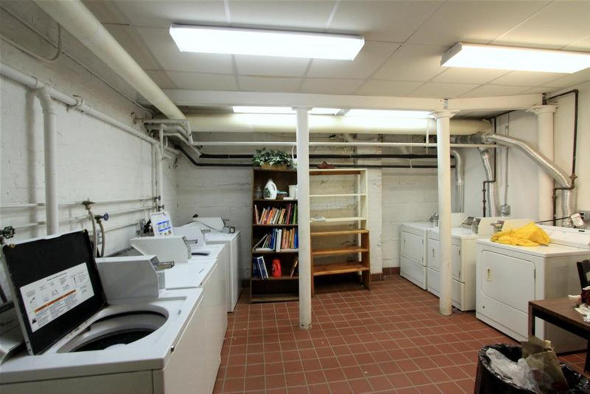 5 Linnaean St, Neighborhood Nine