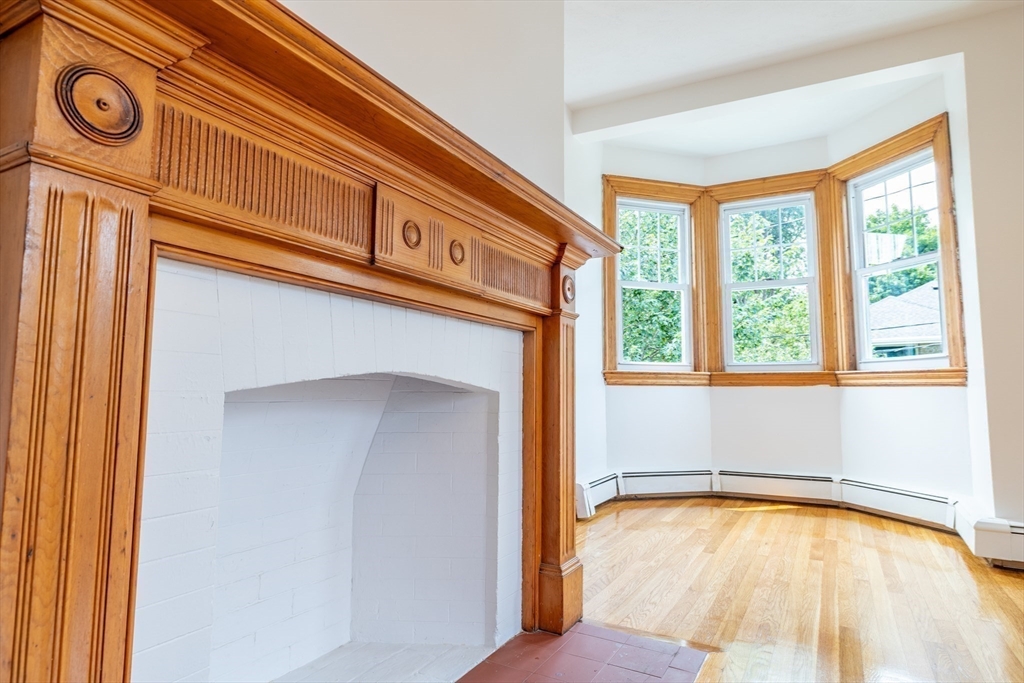 18 Hawthorn Rd, Milton