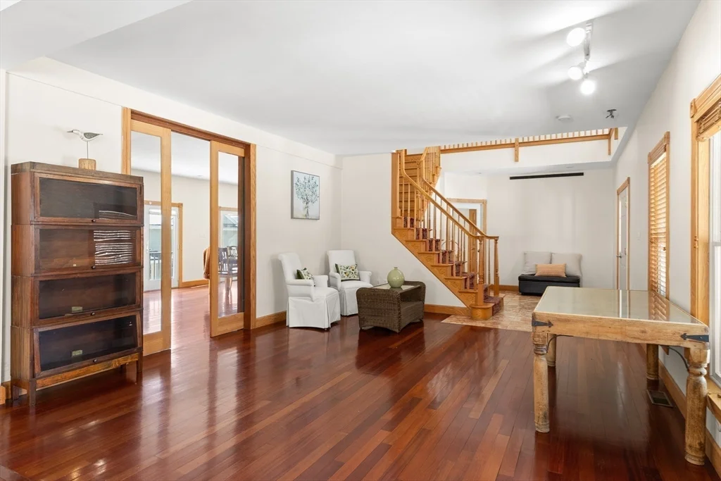 25 Pleasant St, Nahant