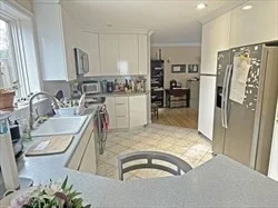 21 Hamlet St, Newton