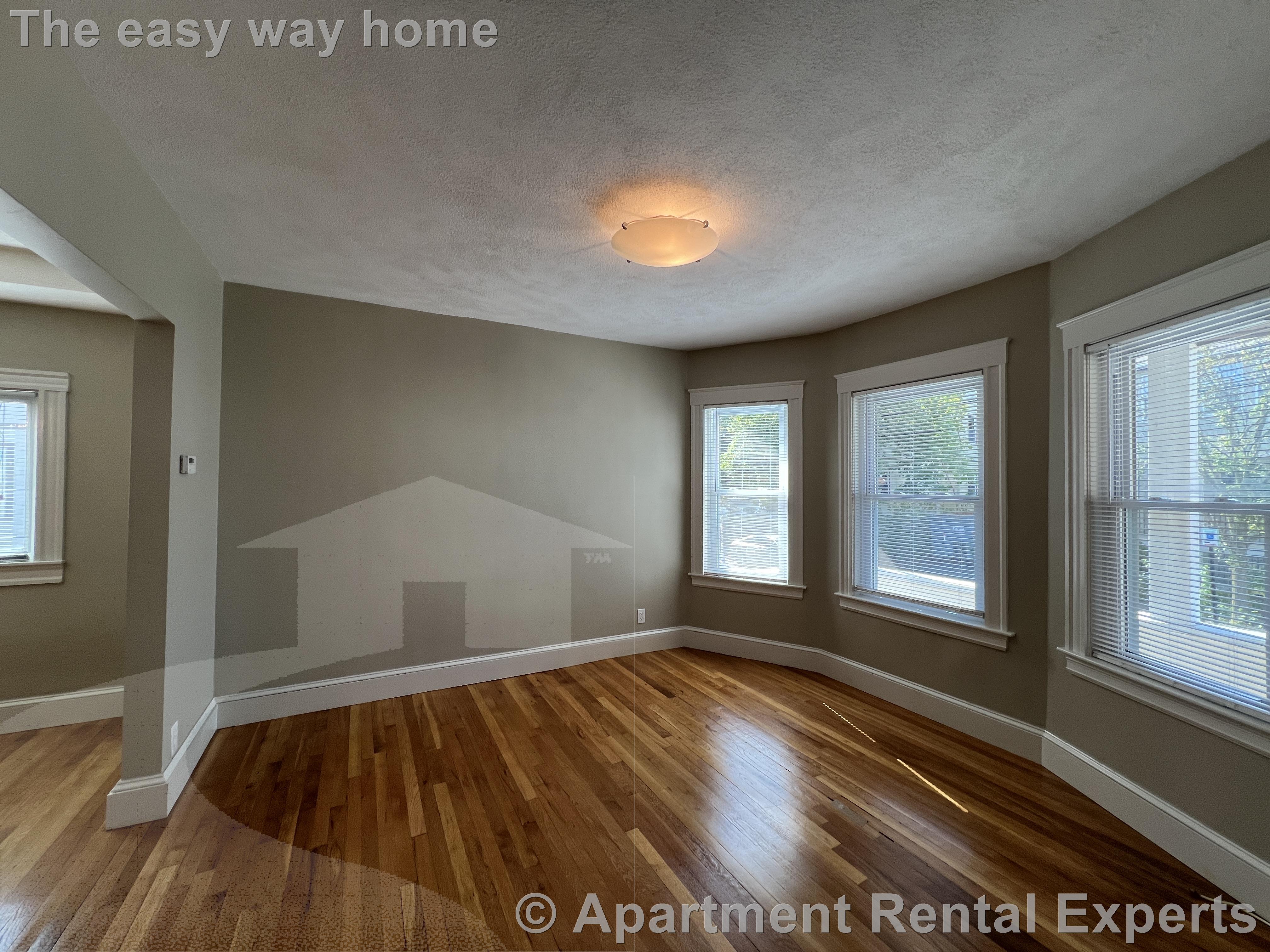 63 Boston Ave, Ball Square