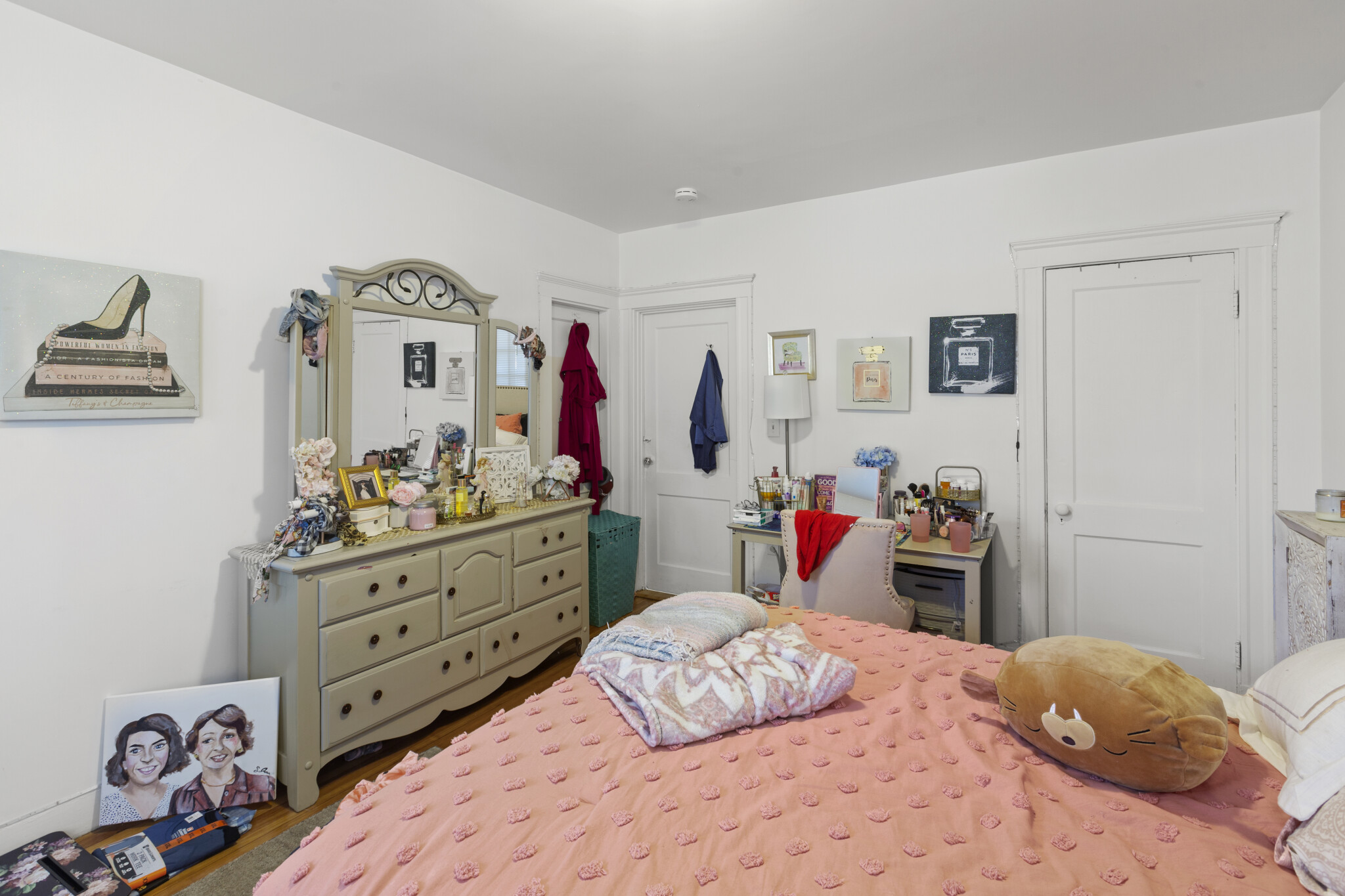 1462 Commonwealth, Brighton