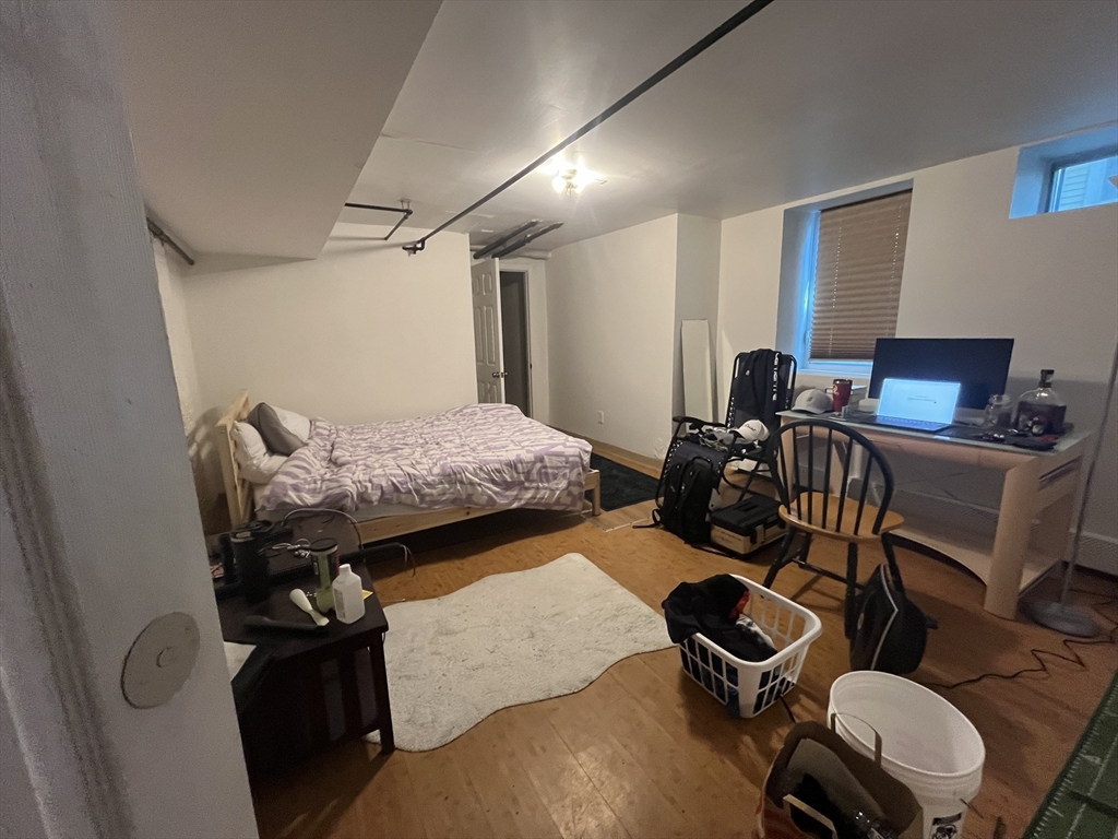 17-19 Putnam Ave, Riverside