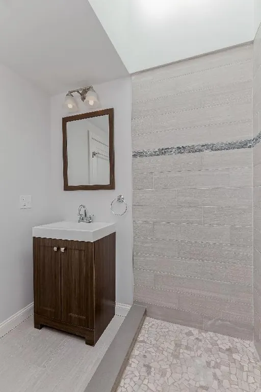 998 Tremont St, Roxbury