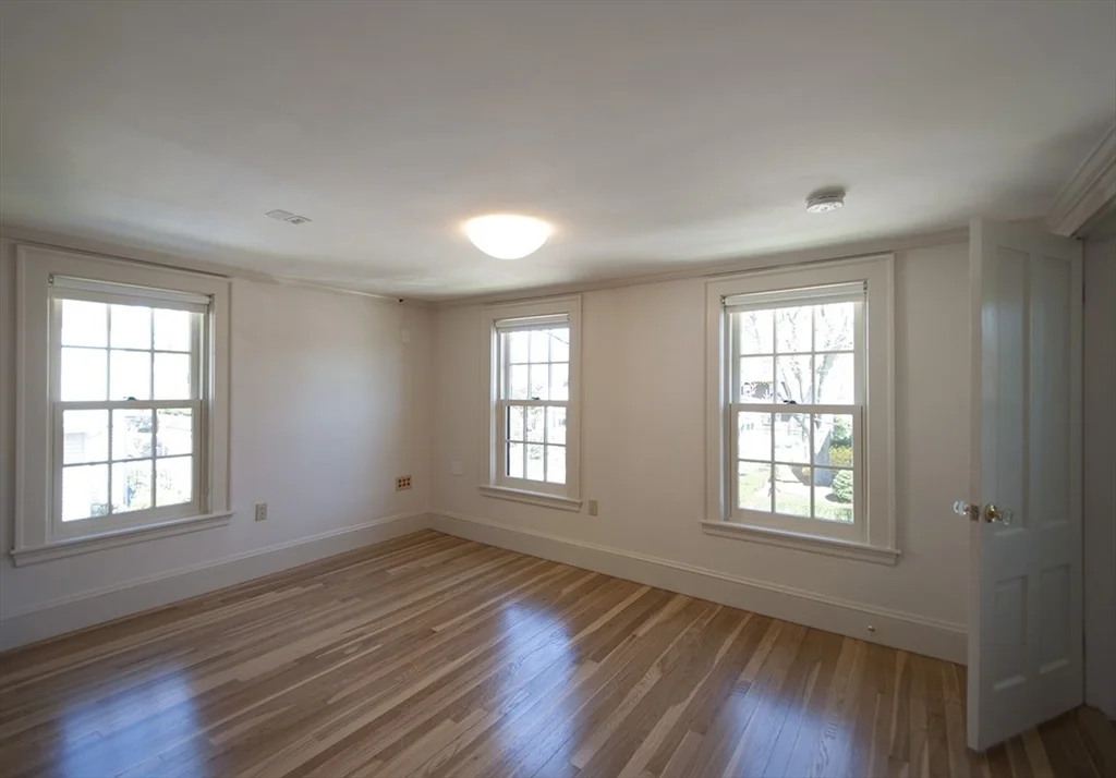 153 Watson Rd, Belmont