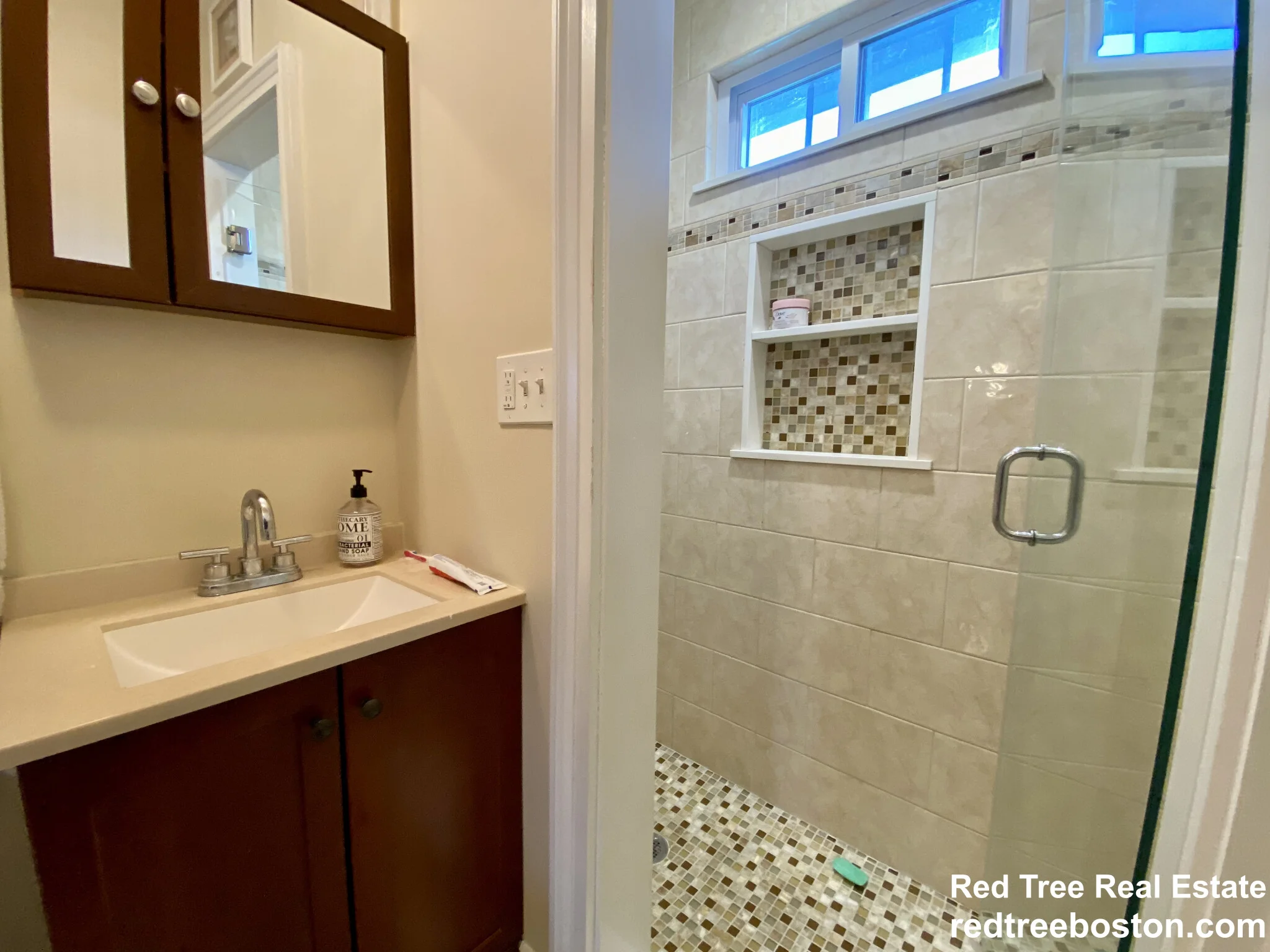 98 Whitford St, Roslindale