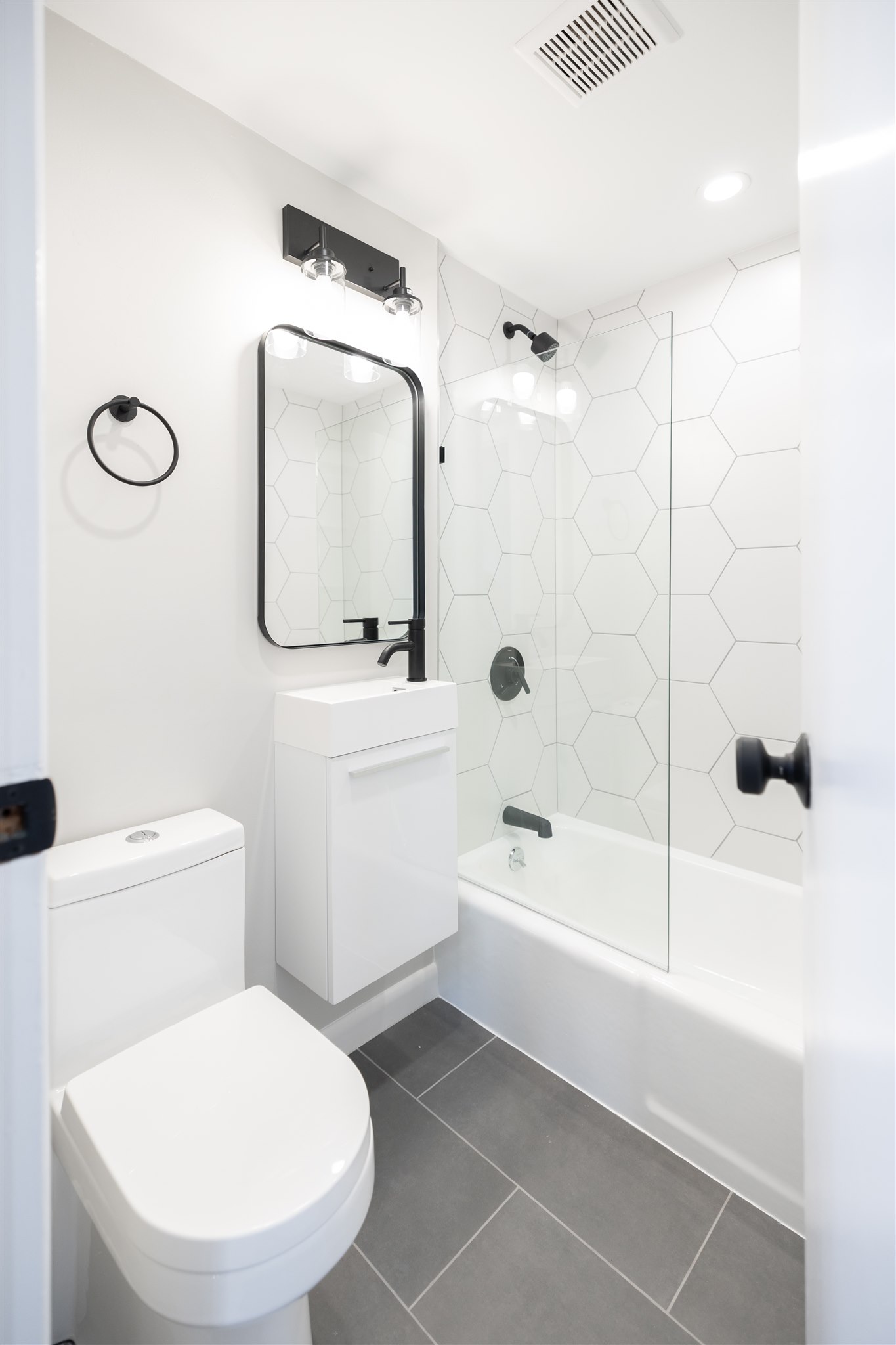 158 Saint Botolph St, Back Bay