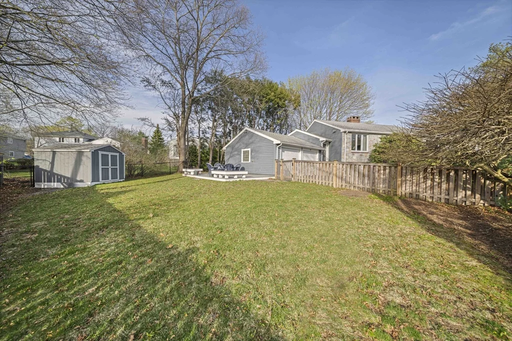 66 Roosevelt Rd, Newton