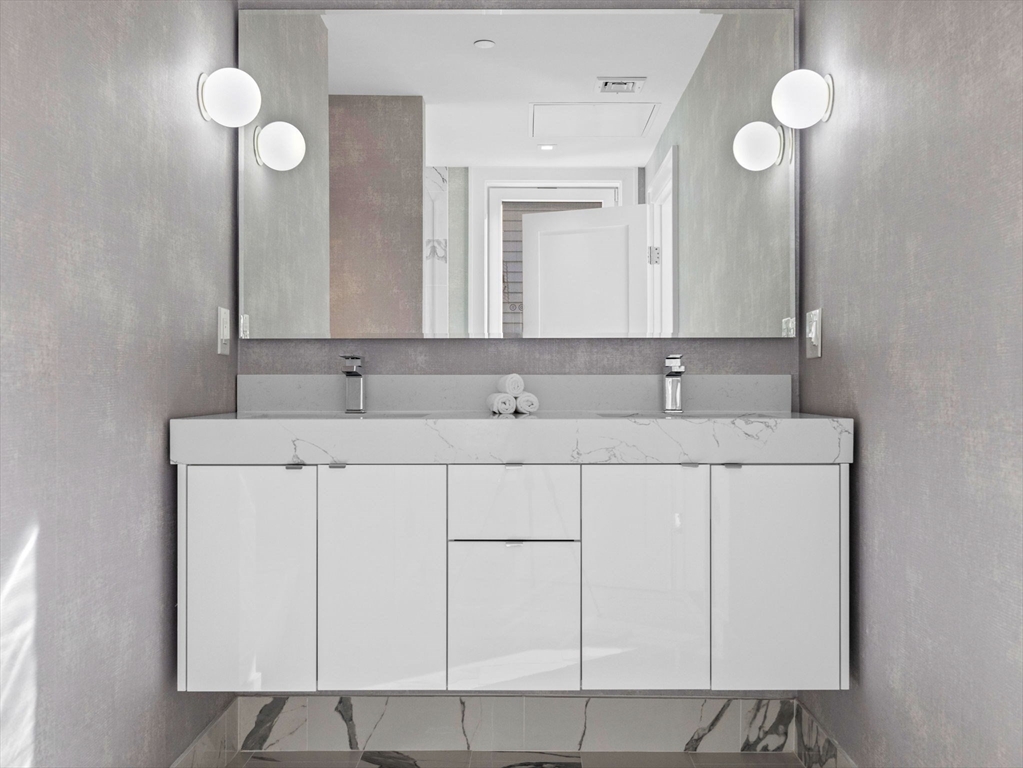 12 Deer St, Dorchester