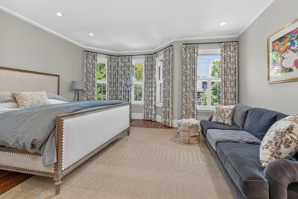 48 Appleton, South End