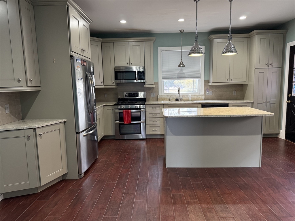 177 Bellingham Ave, Revere