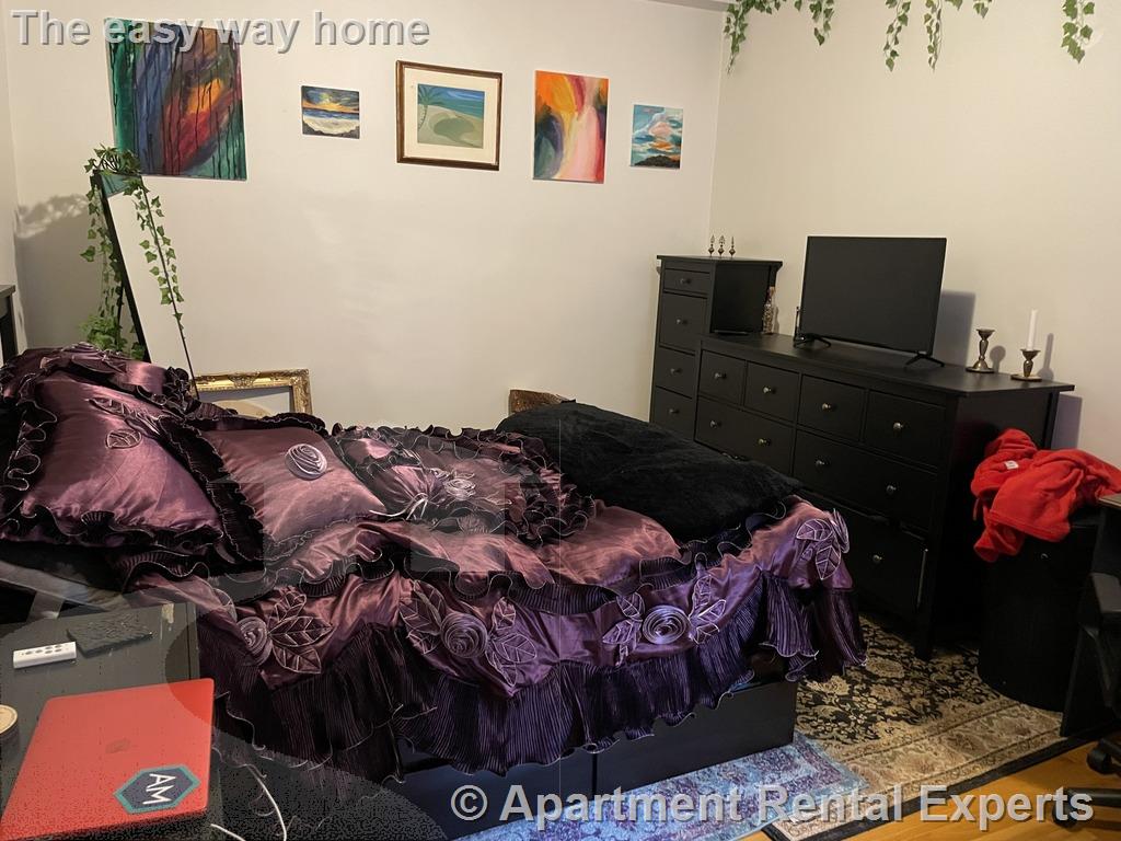 1558 Massachusetts Ave, Harvard Square