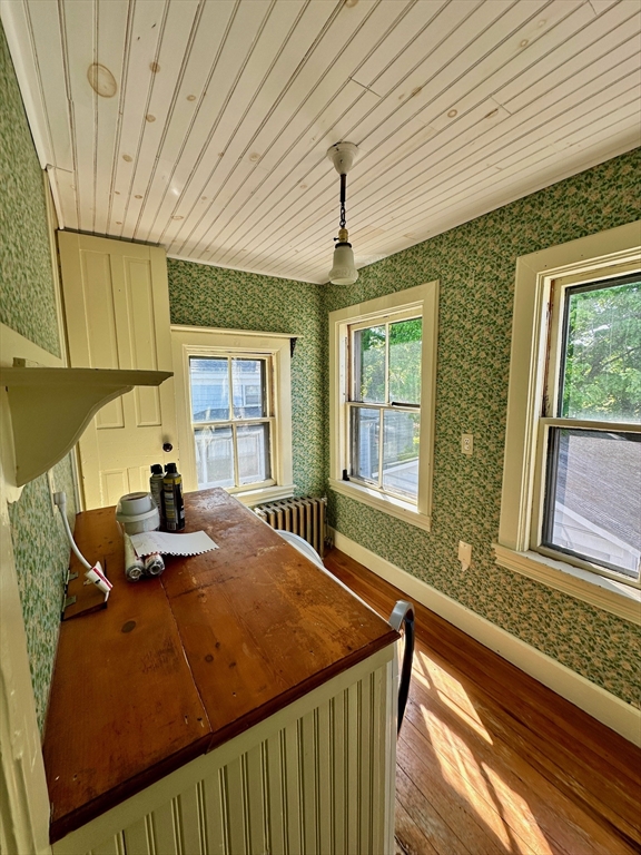 984 Chestnut St, Newton Upper Falls