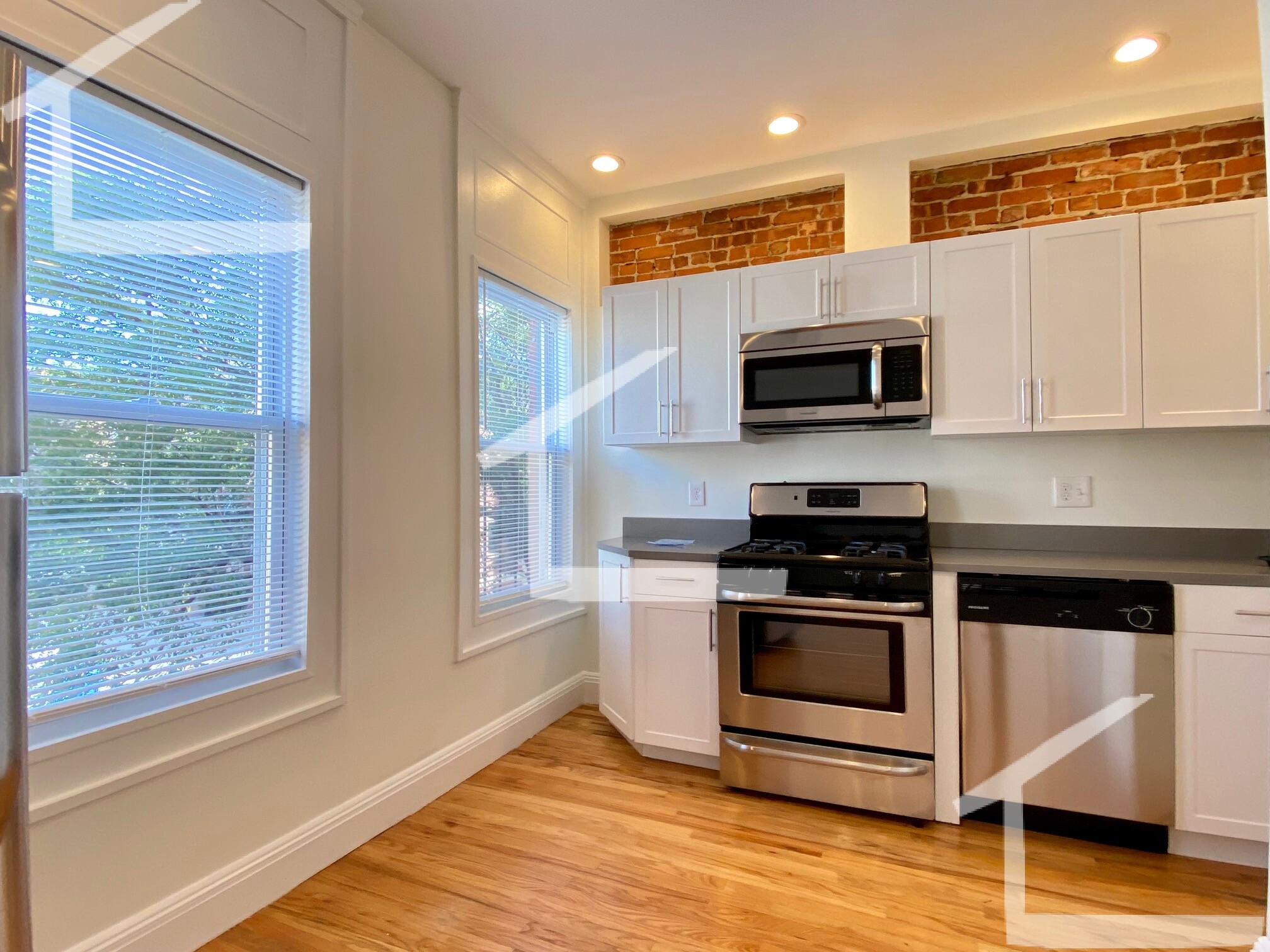 10 Brainerd Rd, Allston