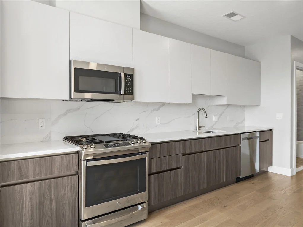 9 Central St, Spring Hill