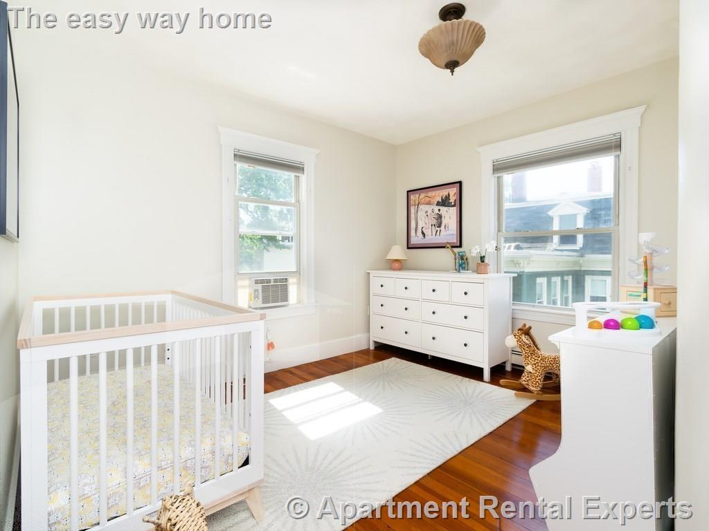 6 Clifton St, Davis Square