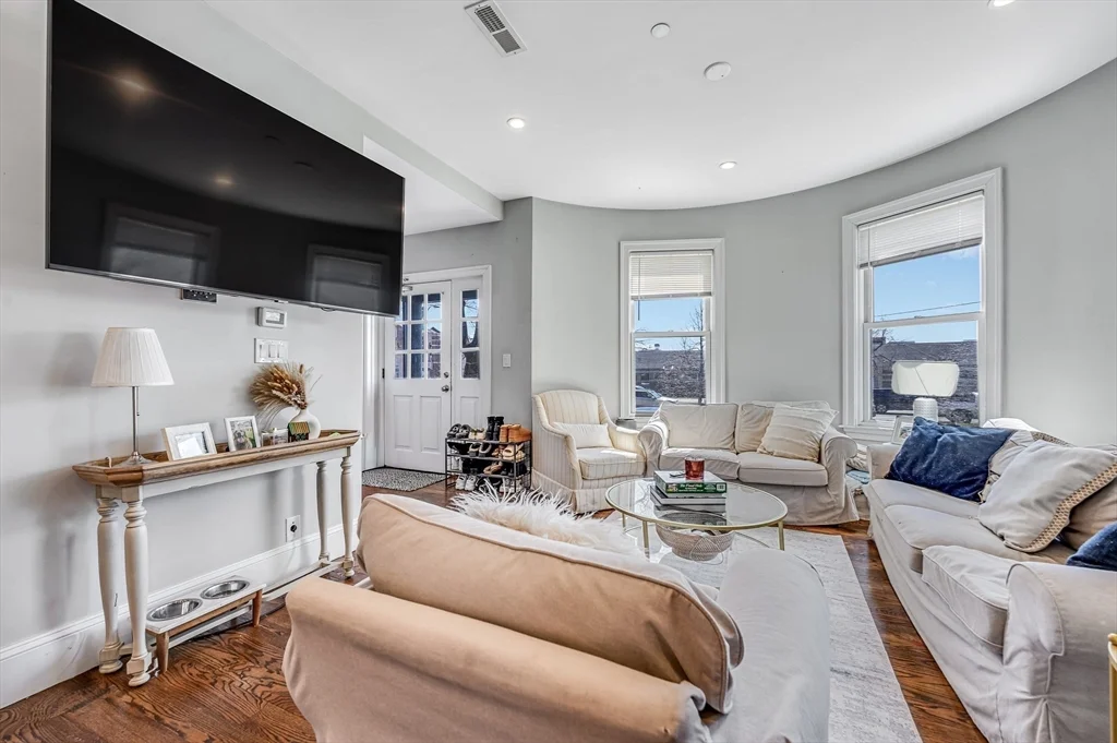 1650 Columbia Rd, South Boston