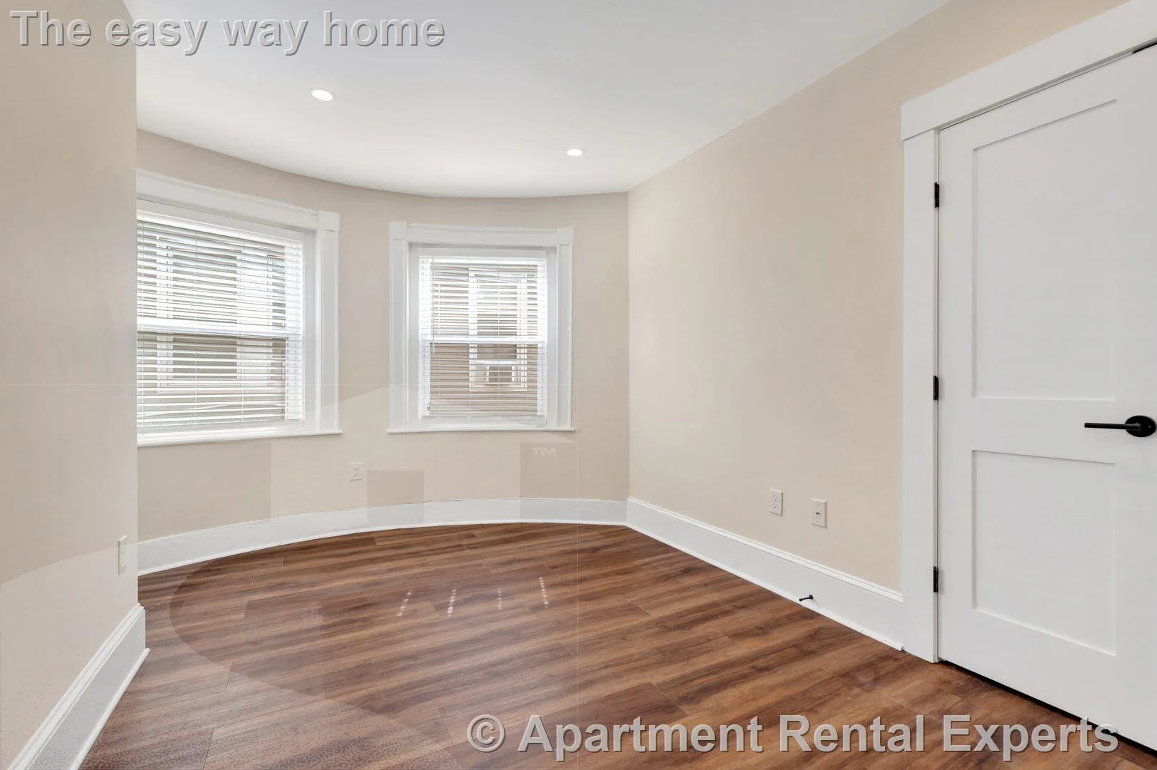 105 School St, Roxbury
