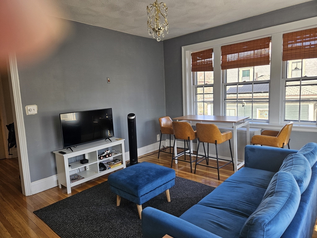 41 Bowdoin St, Neighborhood Nine