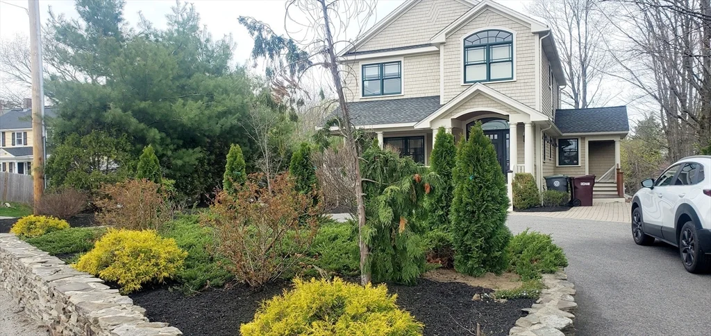 24 Elm, Dedham