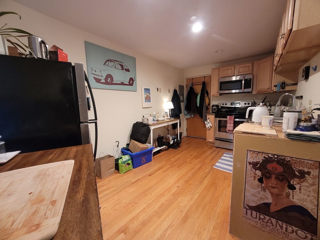 73 River St, Cambridgeport