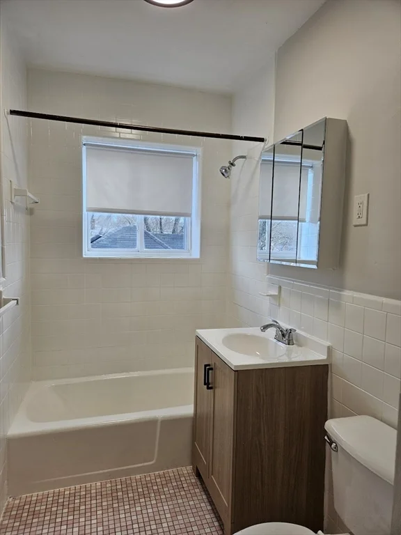 700 Cummins Highway, Mattapan