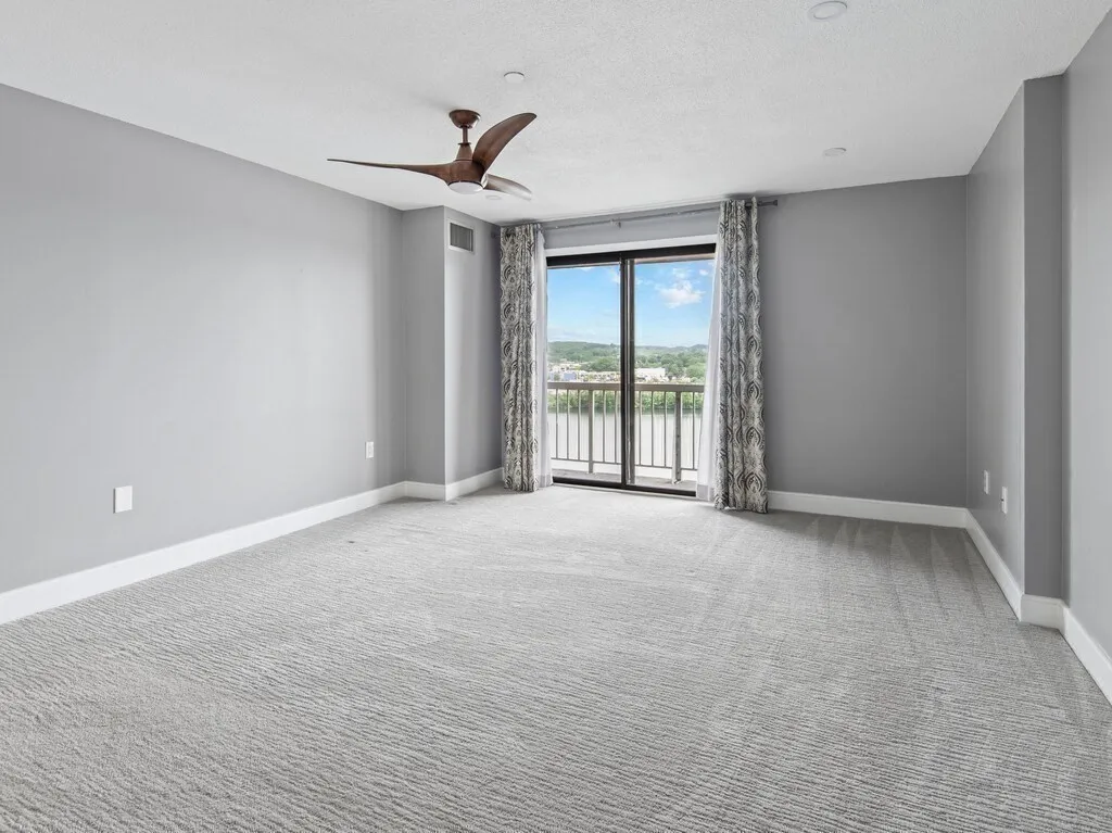 65 Lake Ave, Worcester