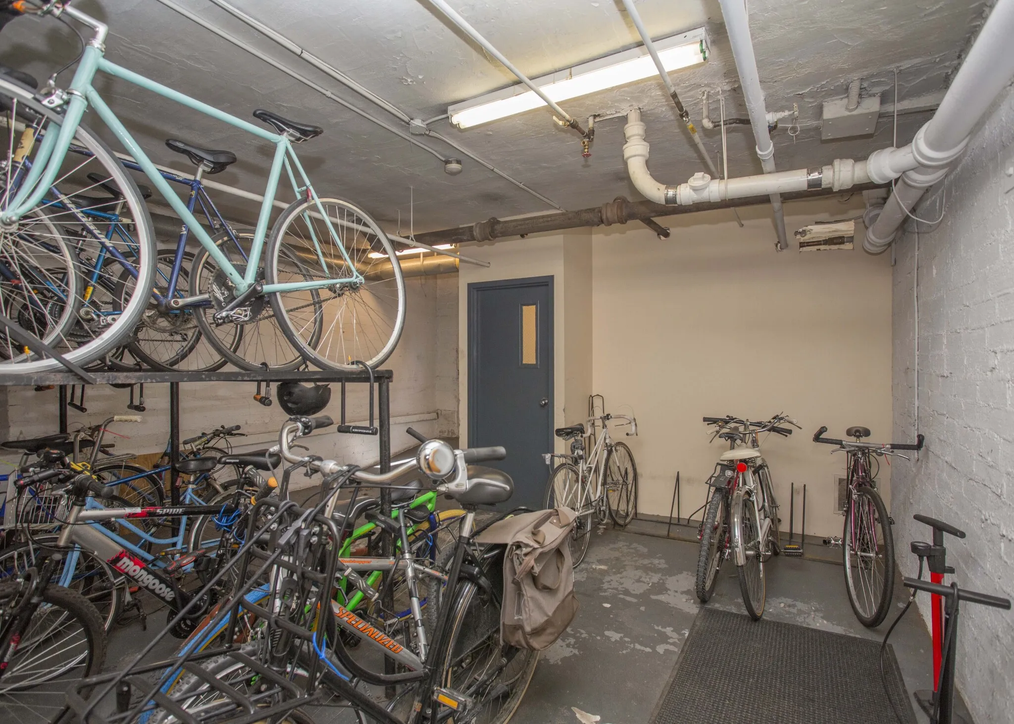 123 Highland Ave, Winter Hill