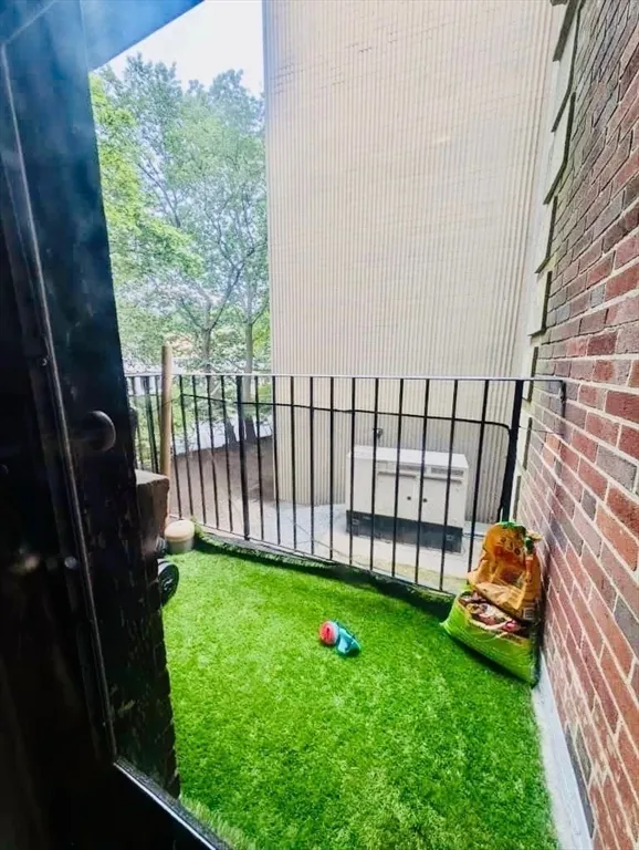 249 Chestnut Hill Ave, Brighton