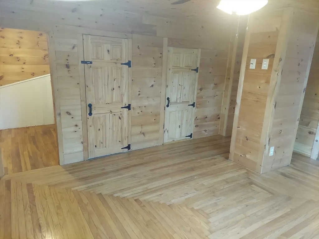 8 Phillips St, Attleboro